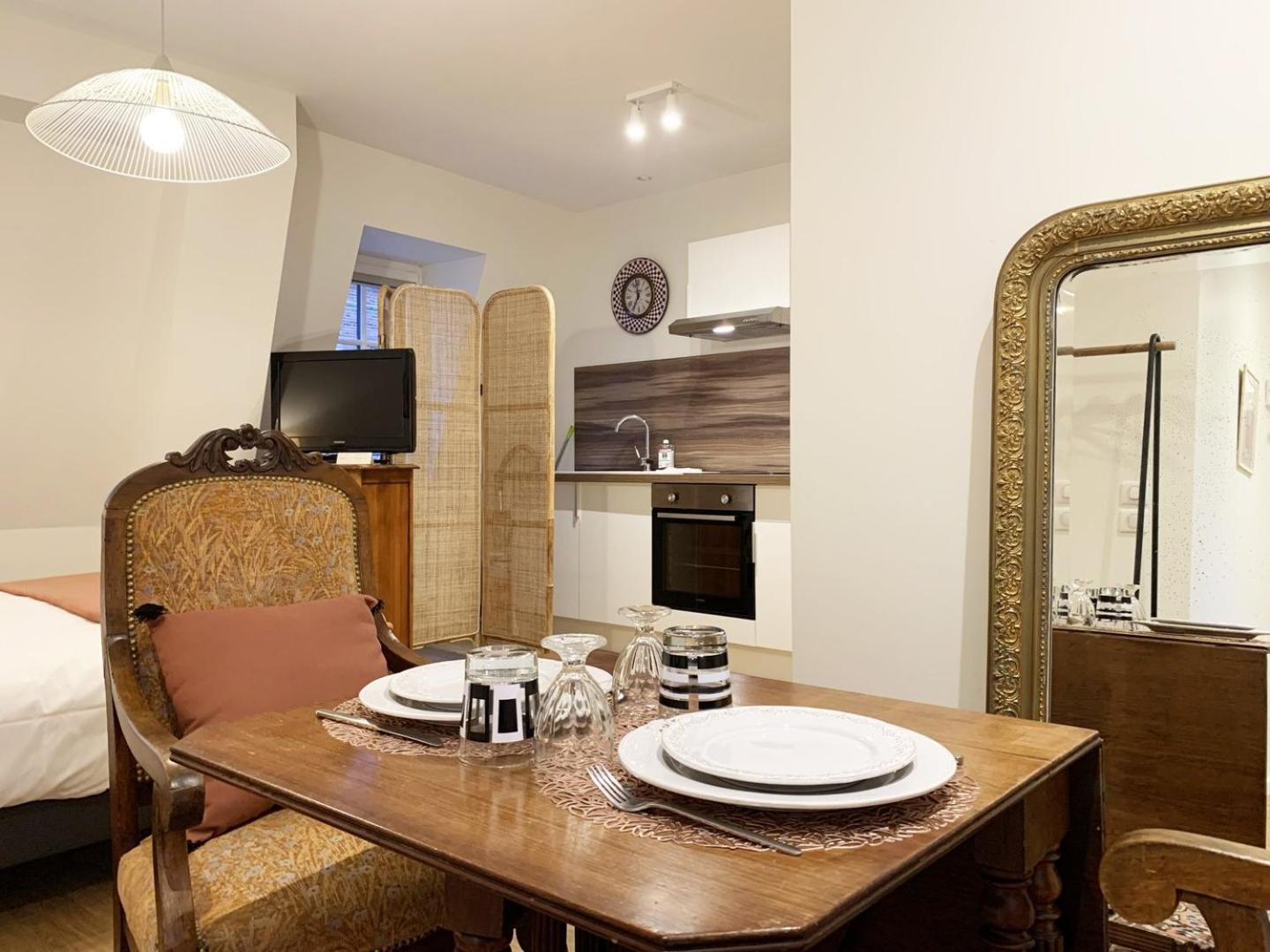 Monet - Appartement Pour 2 Personnes Шартр Экстерьер фото